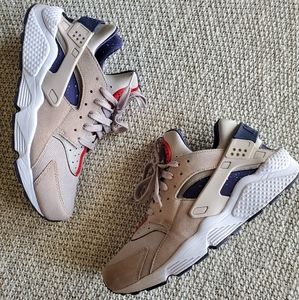 Nike Air Huarache Moon Landing